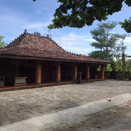 Legiyem Homestay Yogyakarta Bagian luar foto