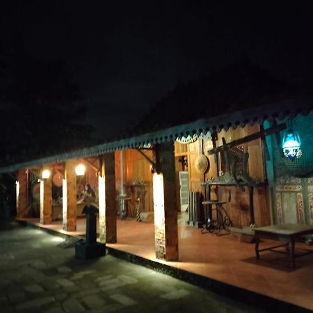 Legiyem Homestay Yogyakarta Bagian luar foto