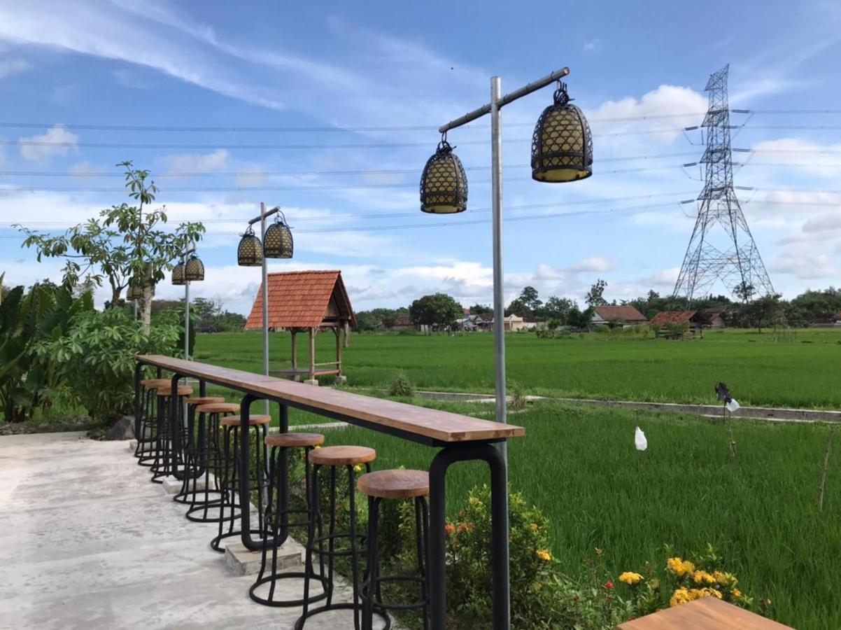 Legiyem Homestay Yogyakarta Bagian luar foto